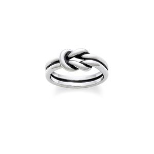 James Avery Lovers’ Knot Ring
